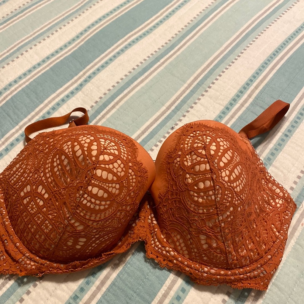 Victoria secret dream angels bra in coralish color 36ddd